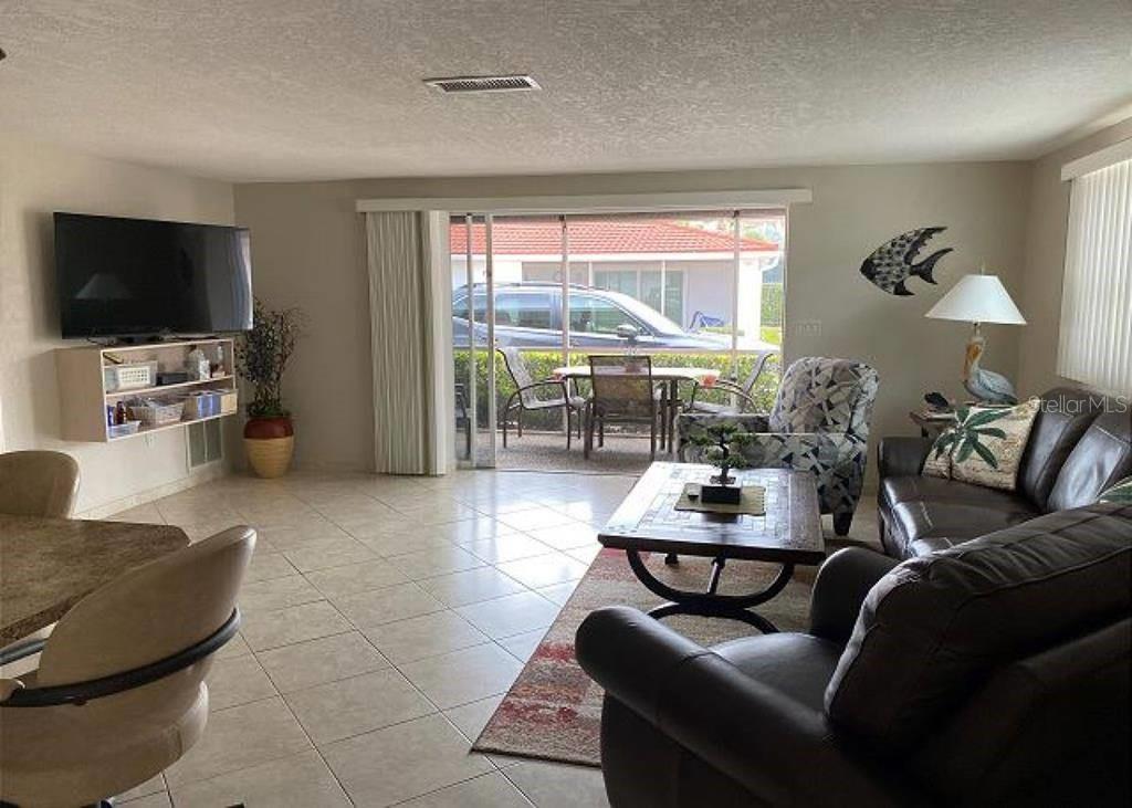 6154 MIDNIGHT PASS ROAD C06