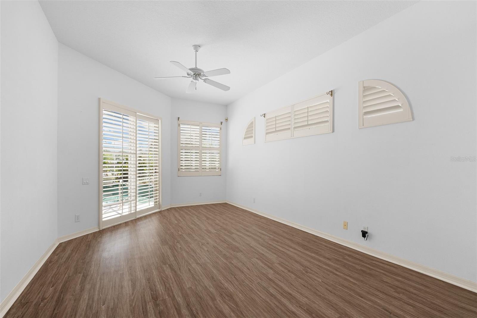 RIVER WOODS PH II - Residential