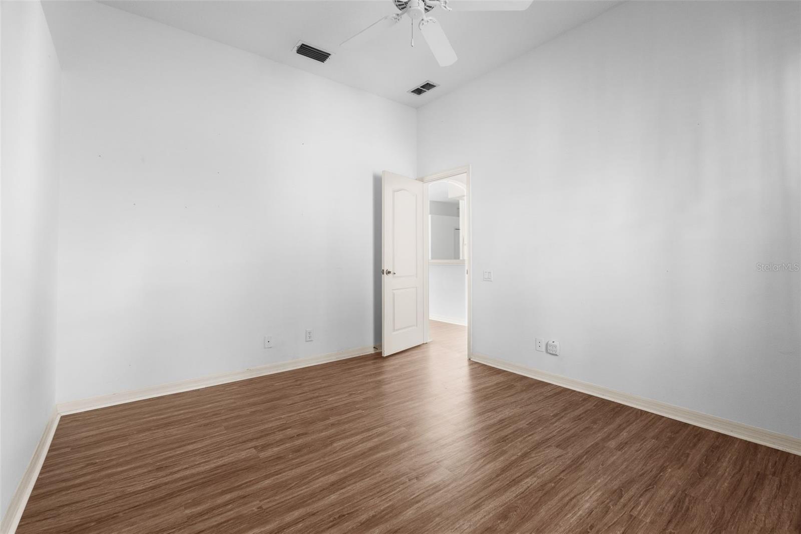 RIVER WOODS PH II - Residential