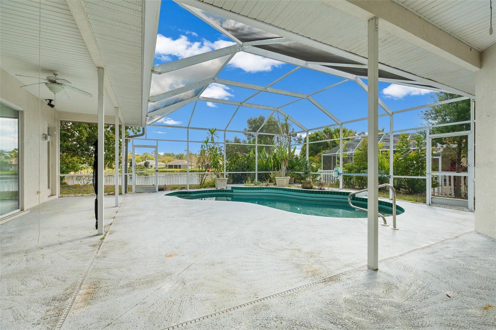 RIVER WOODS PH II - Residential