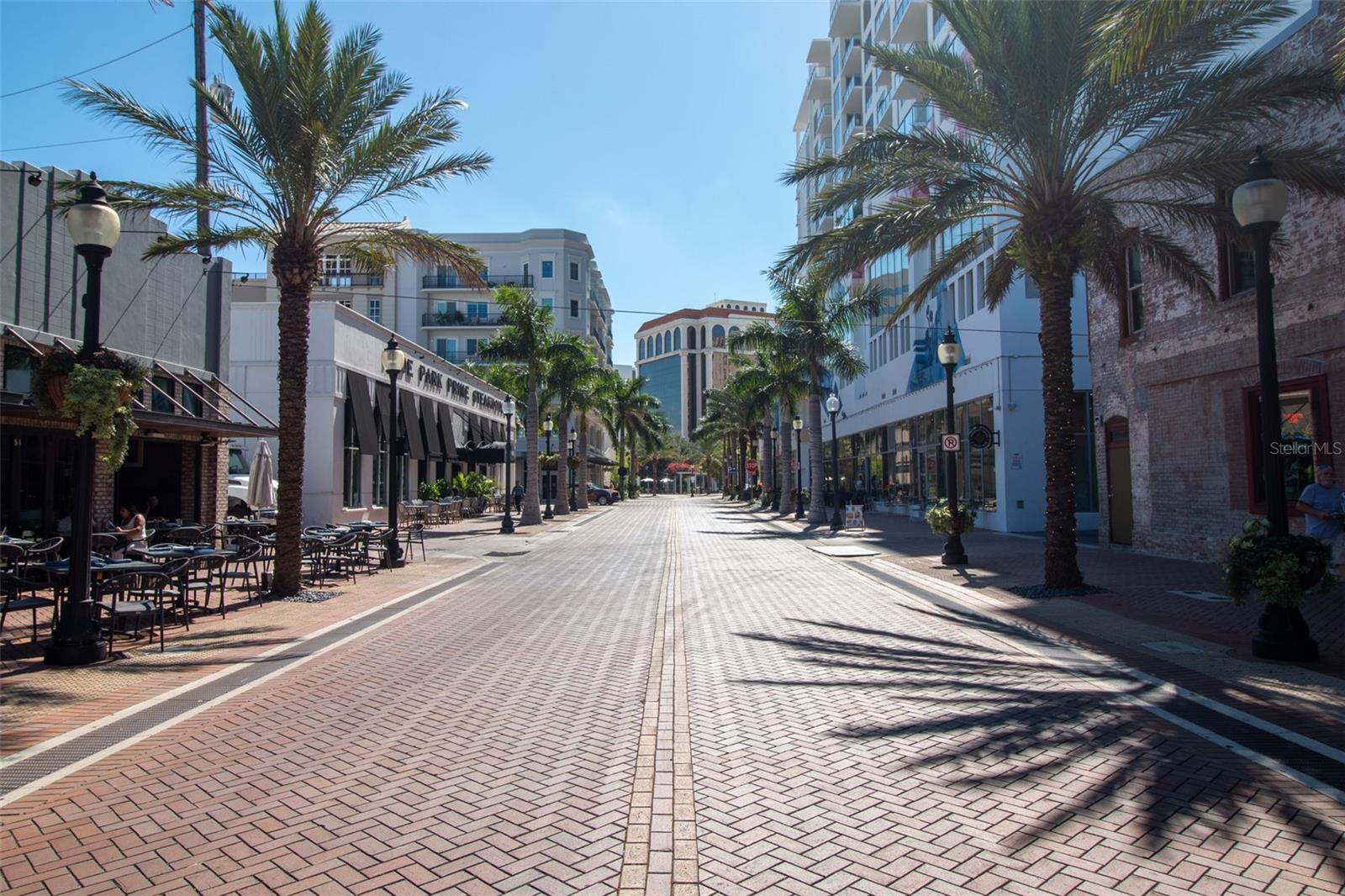 THE RESIDENCES - Residential