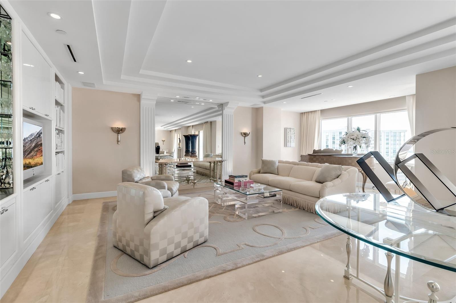 THE RESIDENCES - Residential