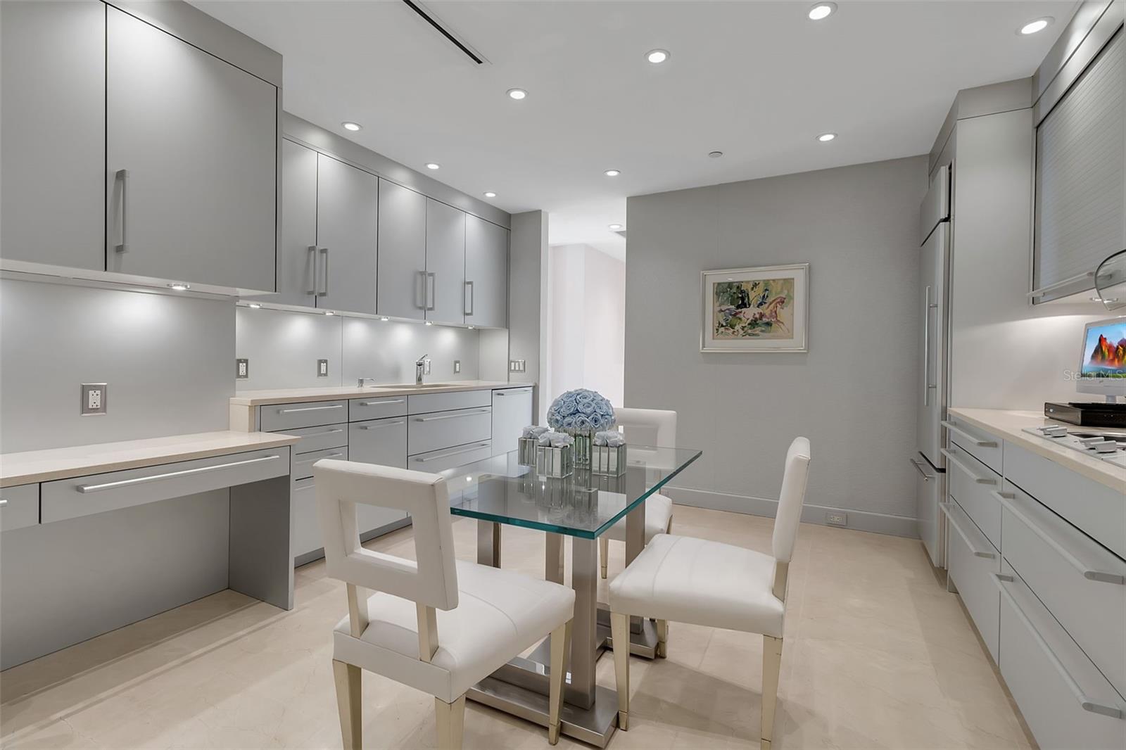 THE RESIDENCES - Residential