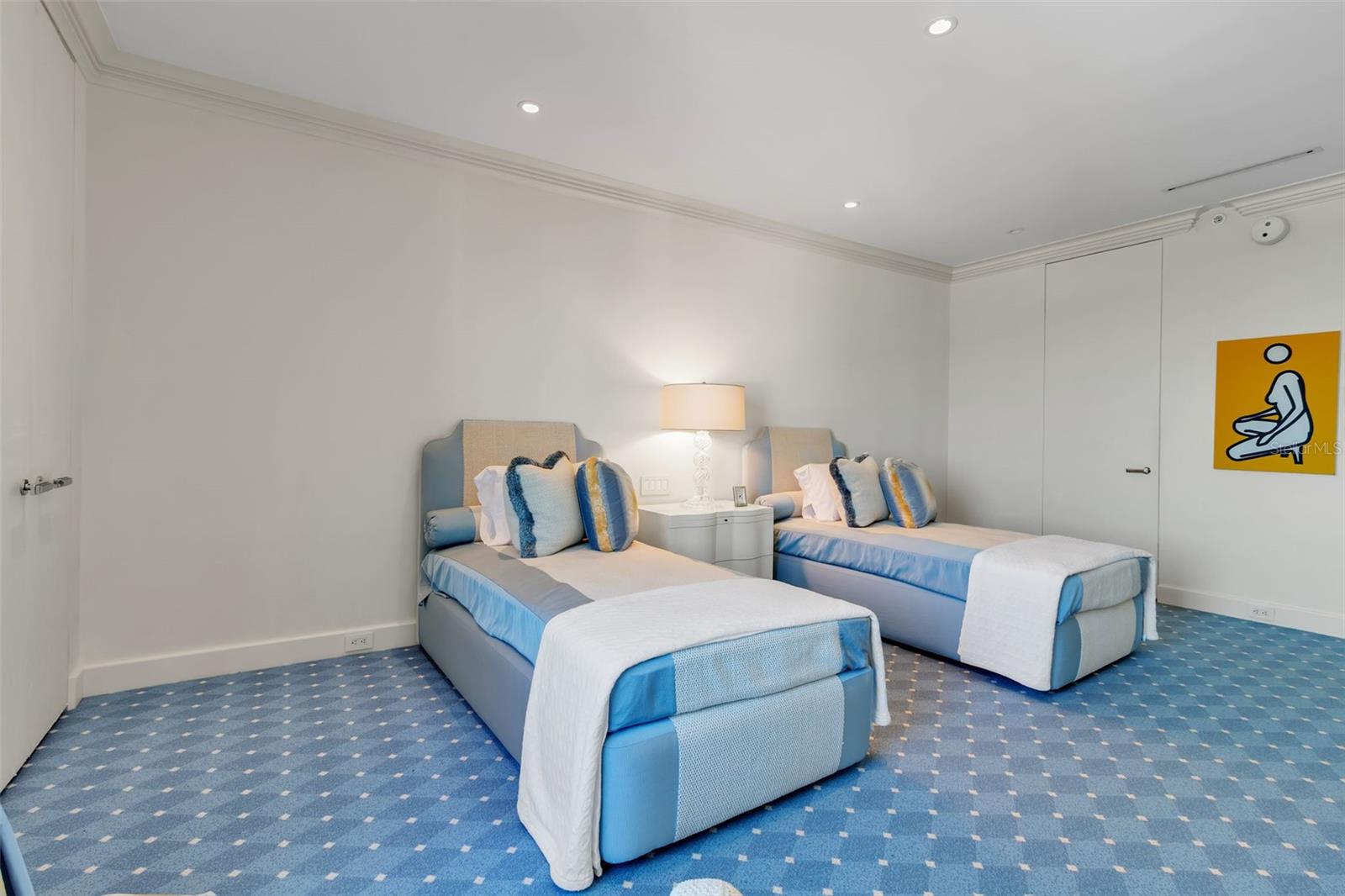 THE RESIDENCES - Residential