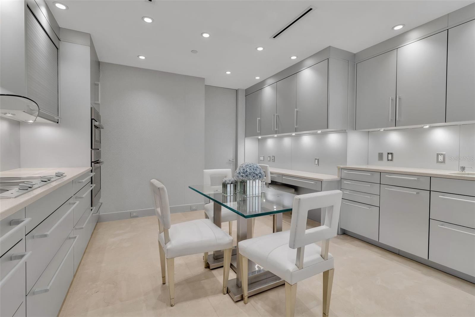 THE RESIDENCES - Residential