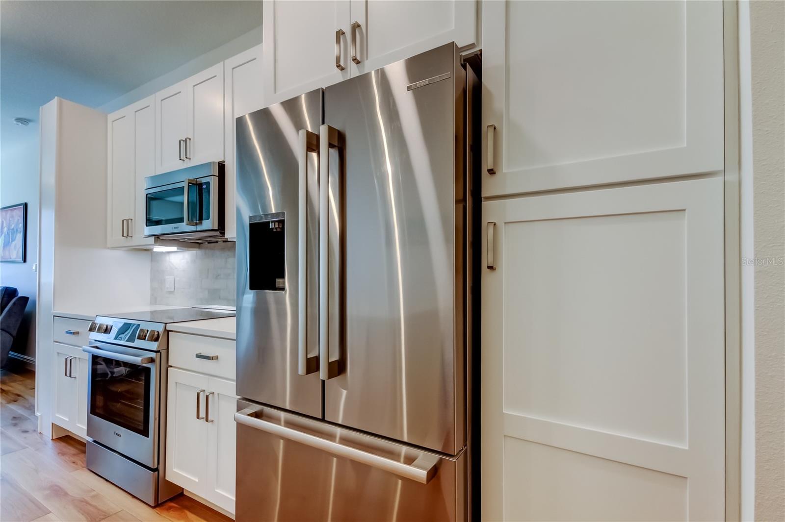 CASTILLE URBANA CONDOMINIUM - Residential