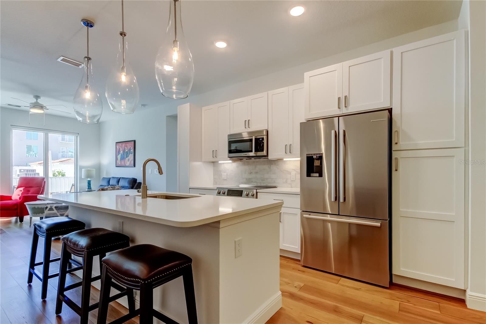 CASTILLE URBANA CONDOMINIUM - Residential
