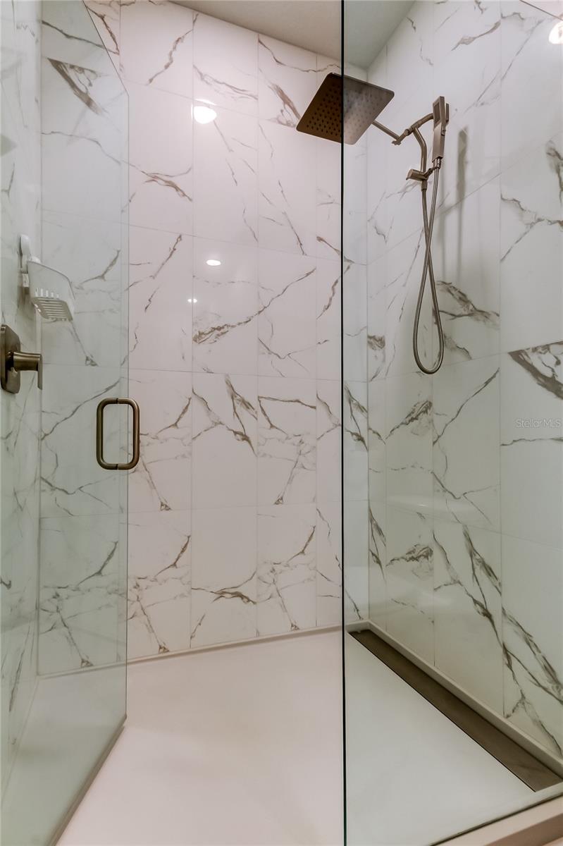 CASTILLE URBANA CONDOMINIUM - Residential