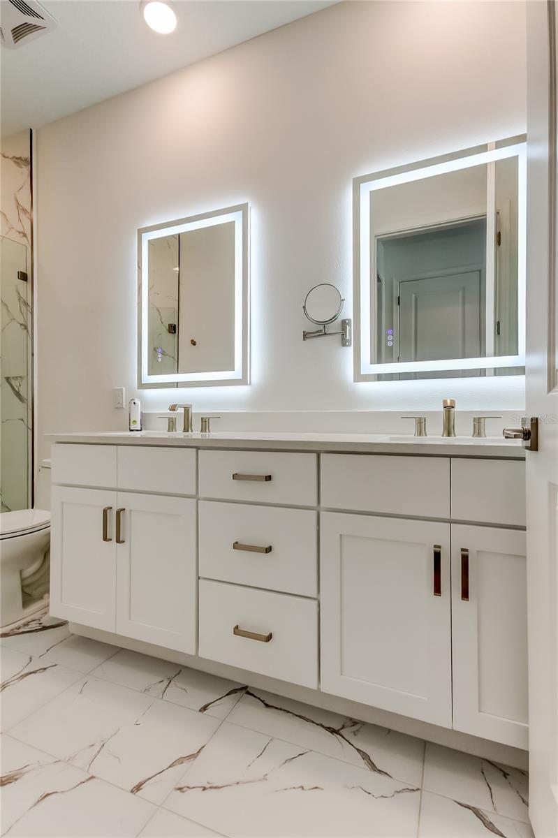 CASTILLE URBANA CONDOMINIUM - Residential