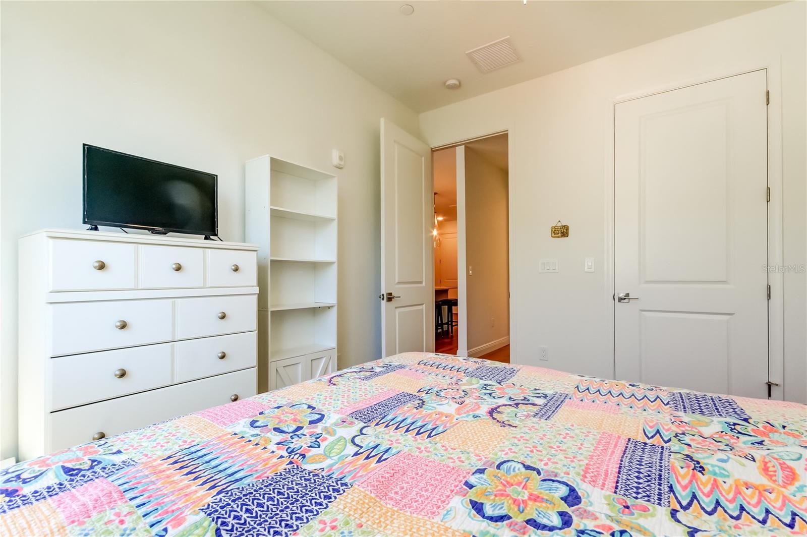 CASTILLE URBANA CONDOMINIUM - Residential