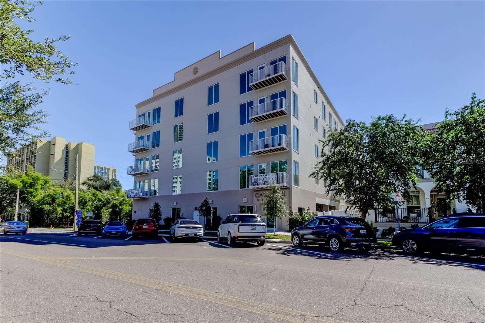 CASTILLE URBANA CONDOMINIUM - Residential
