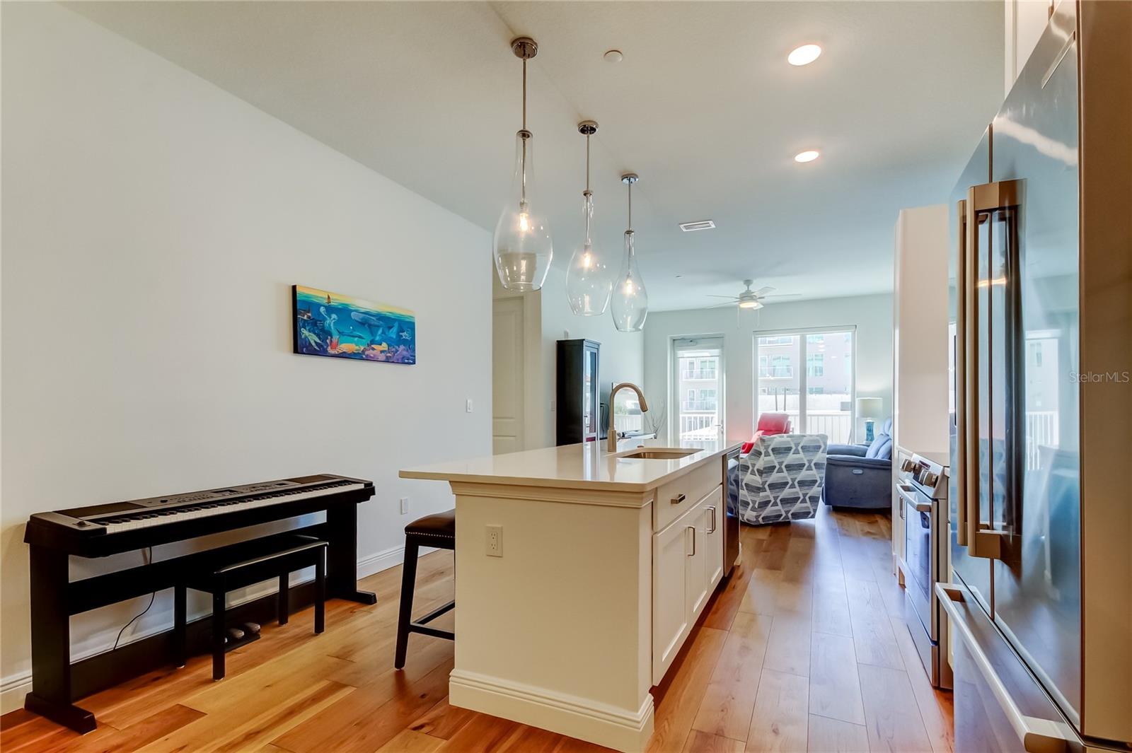 CASTILLE URBANA CONDOMINIUM - Residential