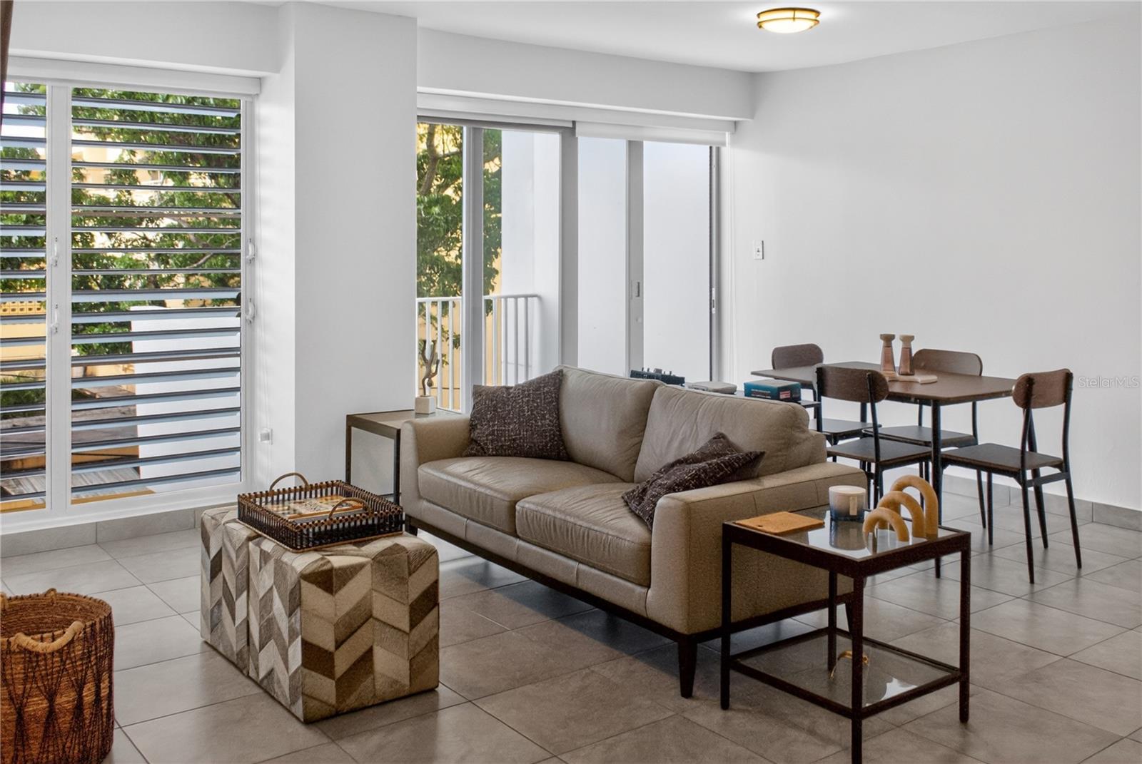 CONDOMINIO TORRELINDA - Residential