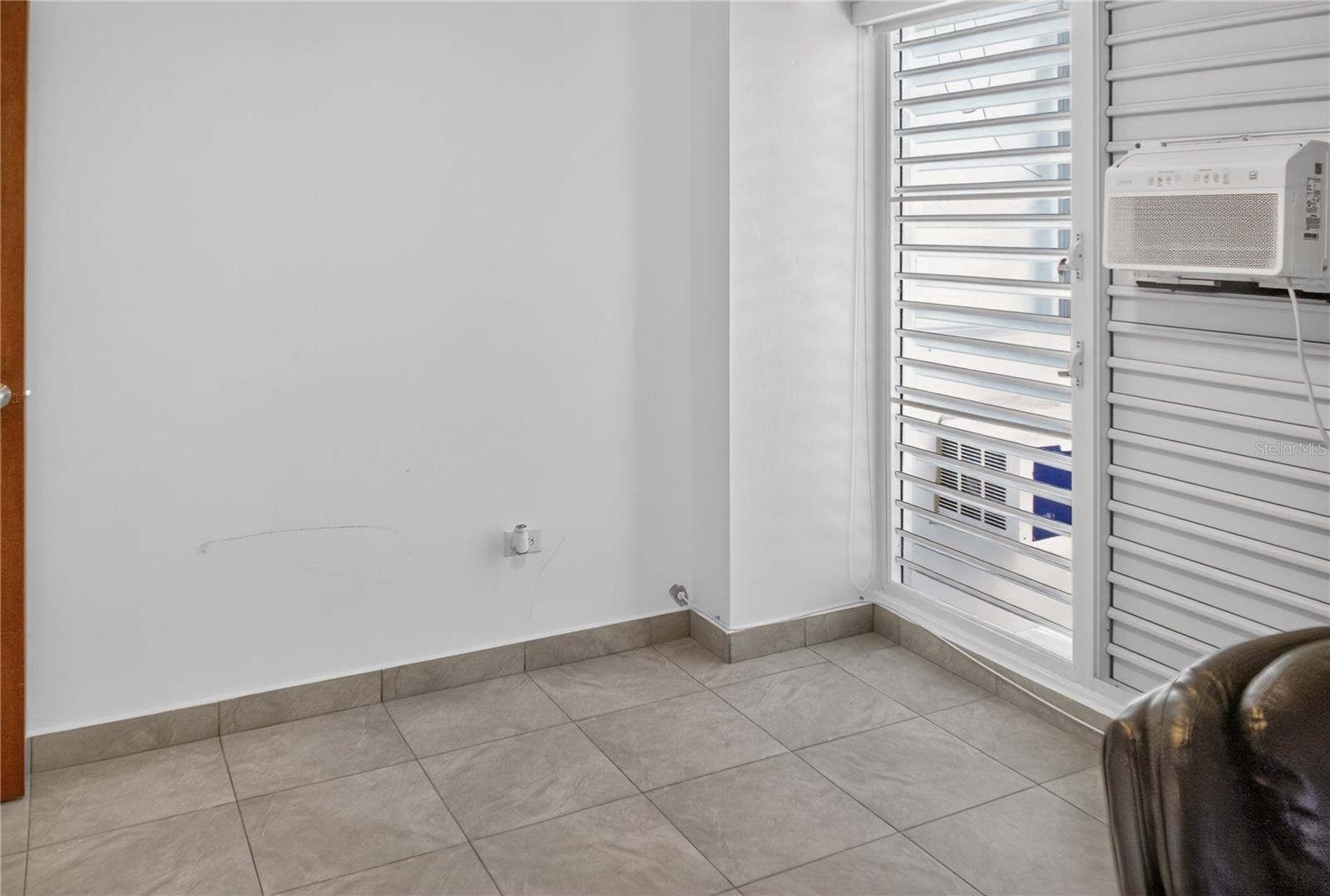 CONDOMINIO TORRELINDA - Residential