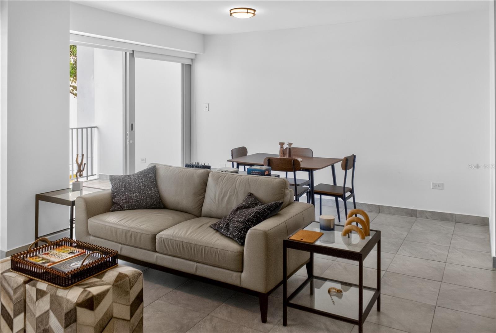 CONDOMINIO TORRELINDA - Residential