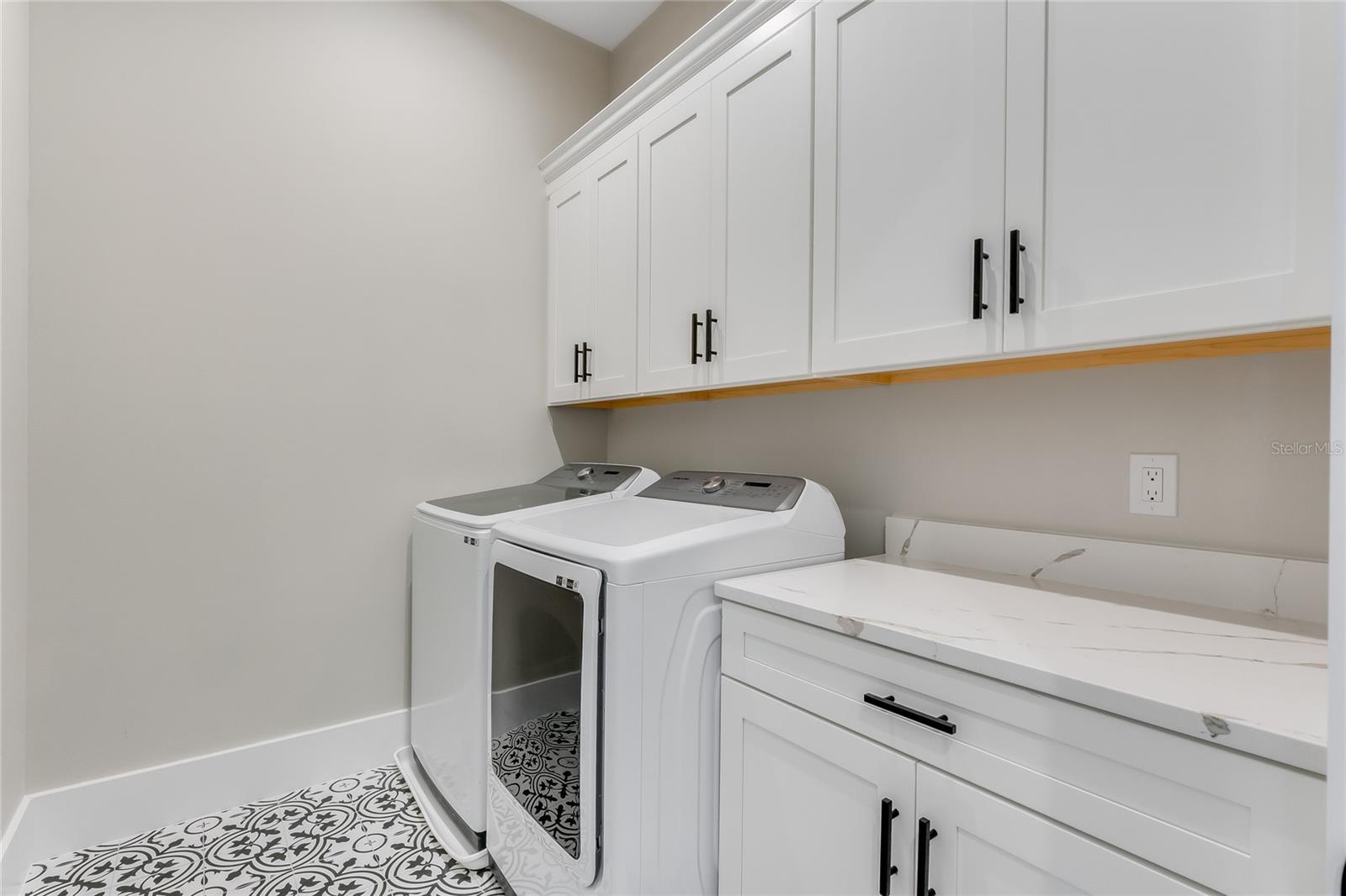 BELLA VITA ESTATES - Residential