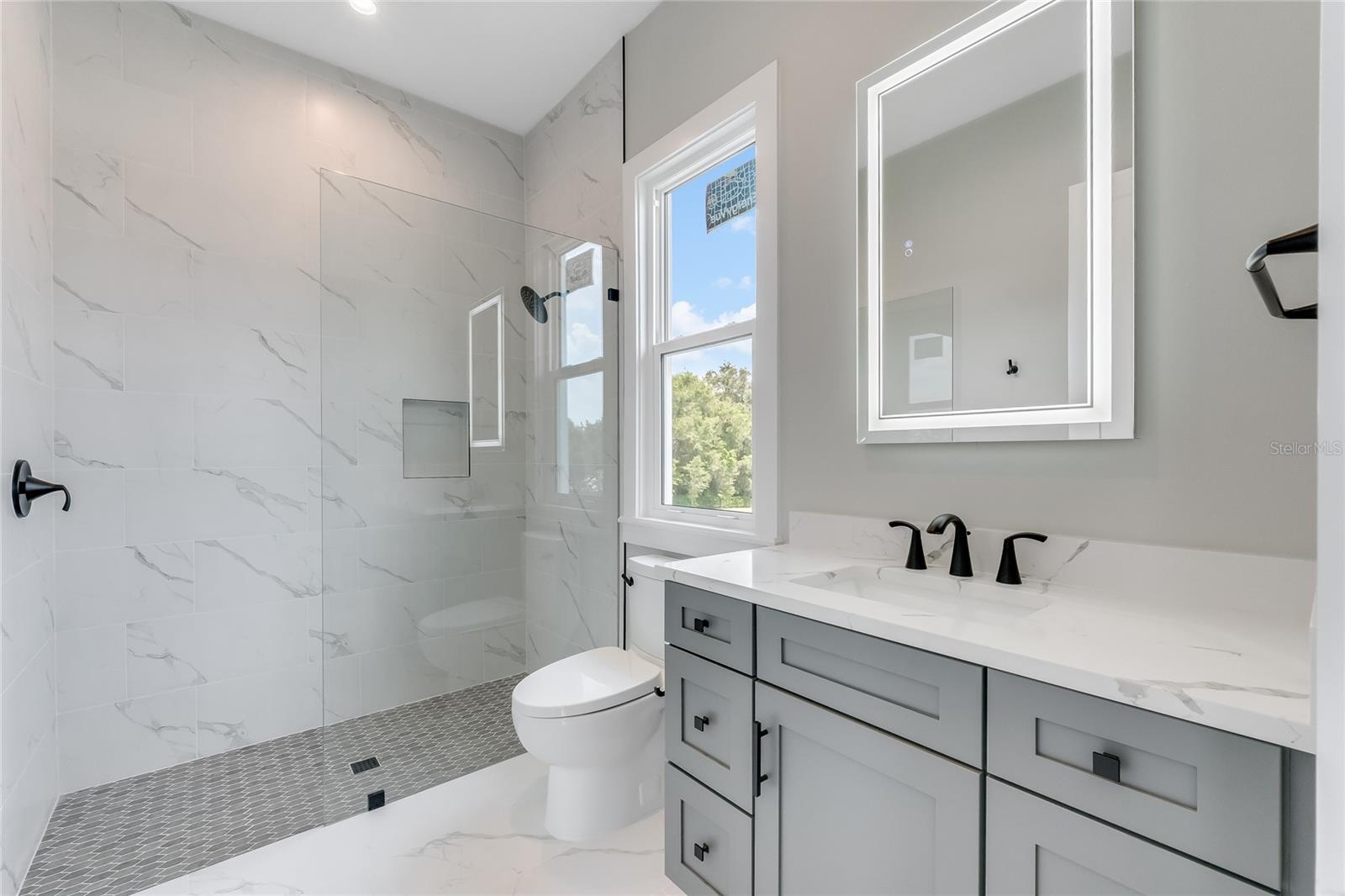 BELLA VITA ESTATES - Residential