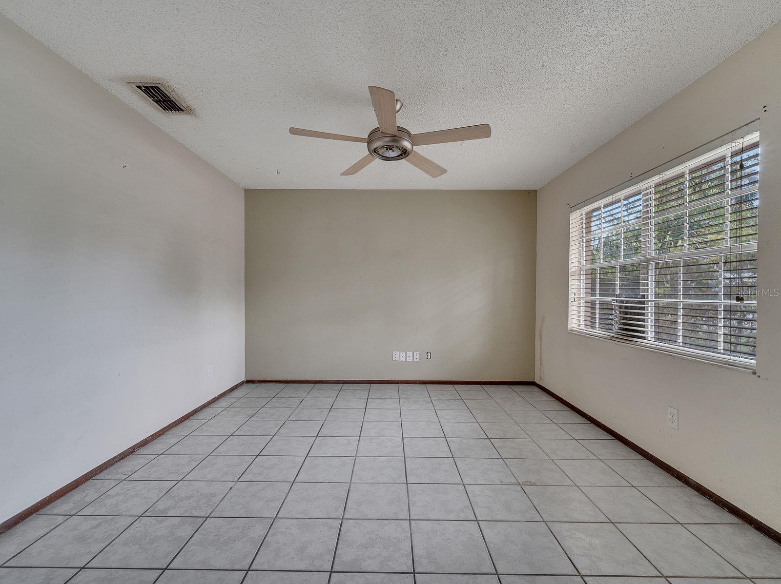 3220 NETHERWOOD DRIVE