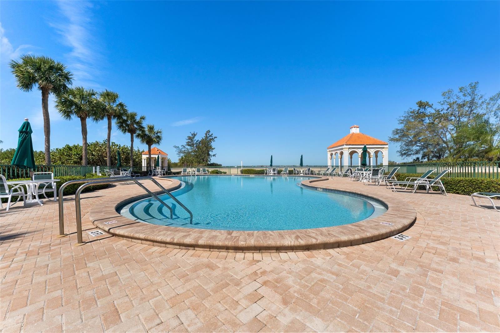 DOLPHIN CAY DOMINICA - Residential