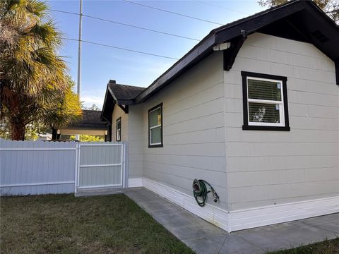 A home in TAMPA