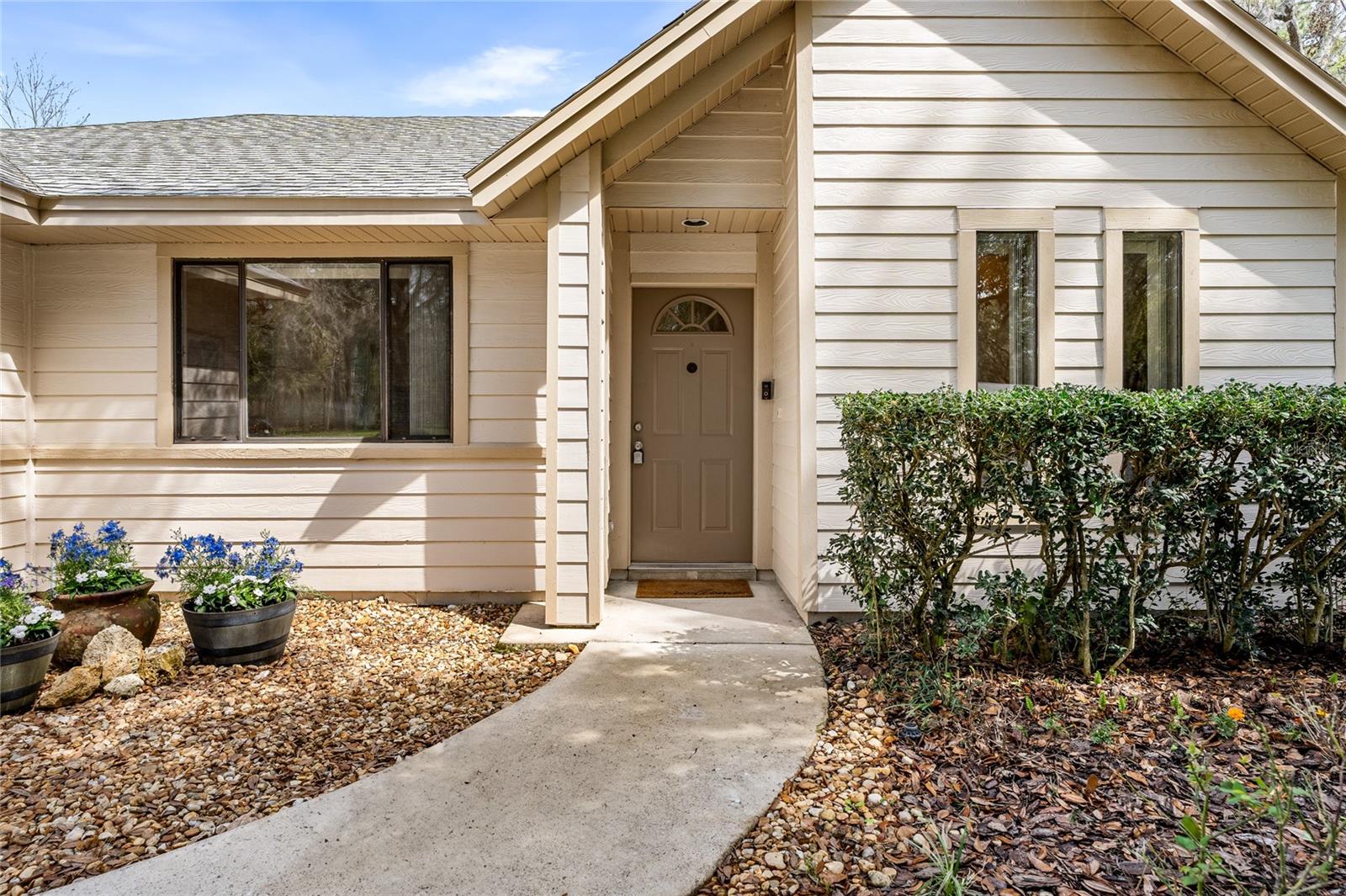10617 NW 47TH TERRACE