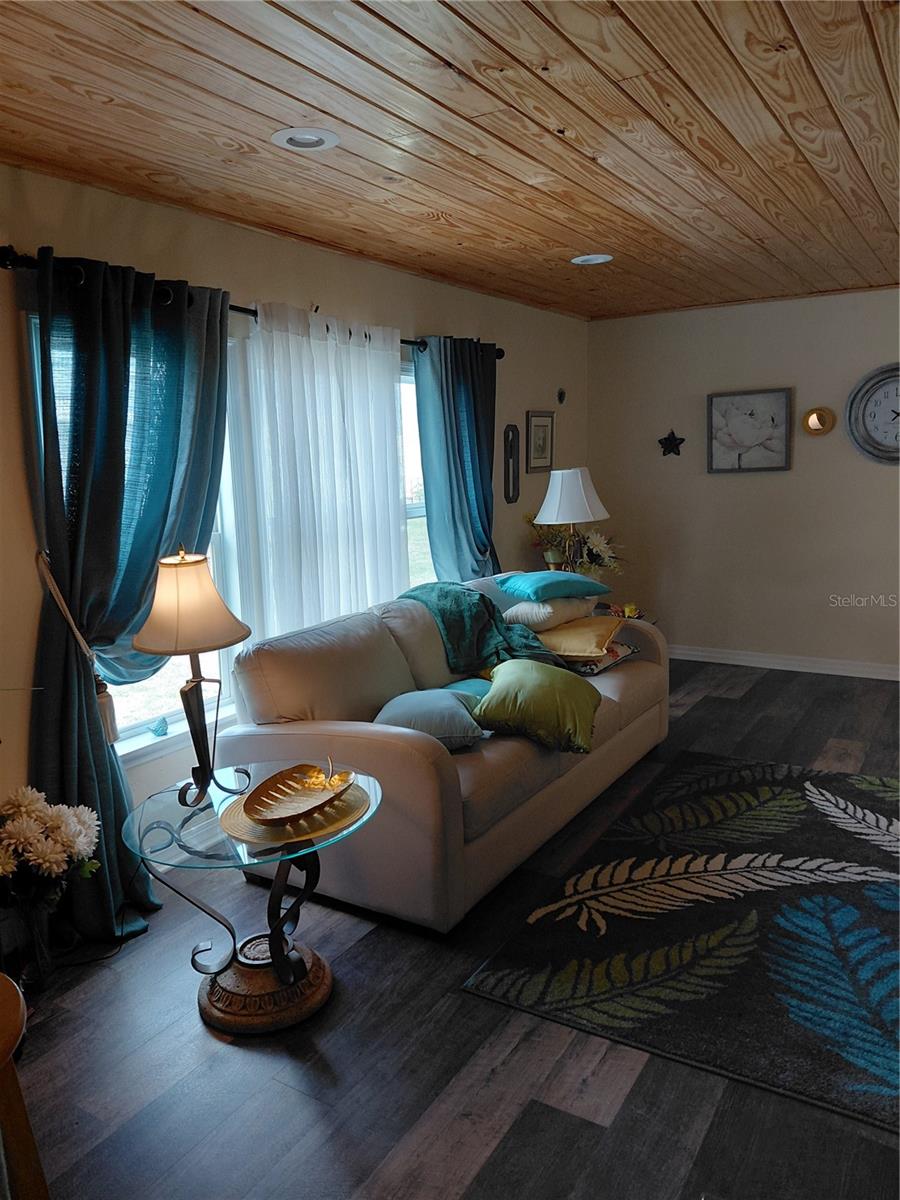 HOL MOB ESTATES 3RD ADD - Residential