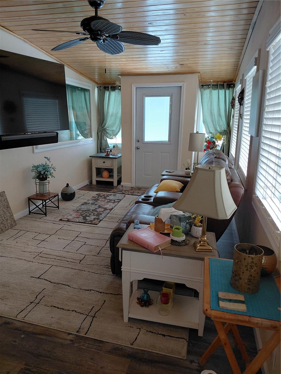 HOL MOB ESTATES 3RD ADD - Residential