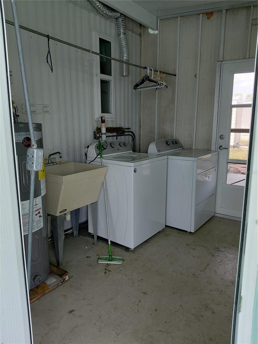 HOL MOB ESTATES 3RD ADD - Residential