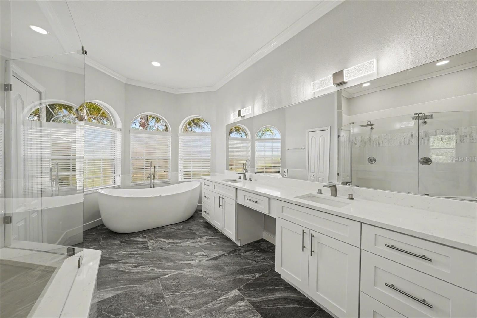 SADDLERIDGE ESTATES - Residential