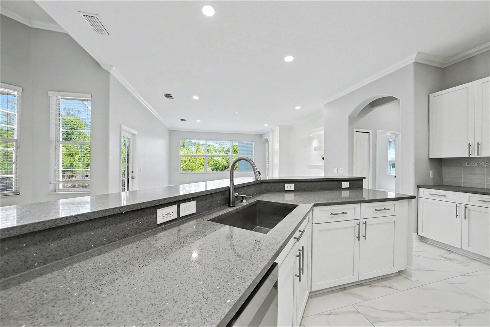 SADDLERIDGE ESTATES - Residential