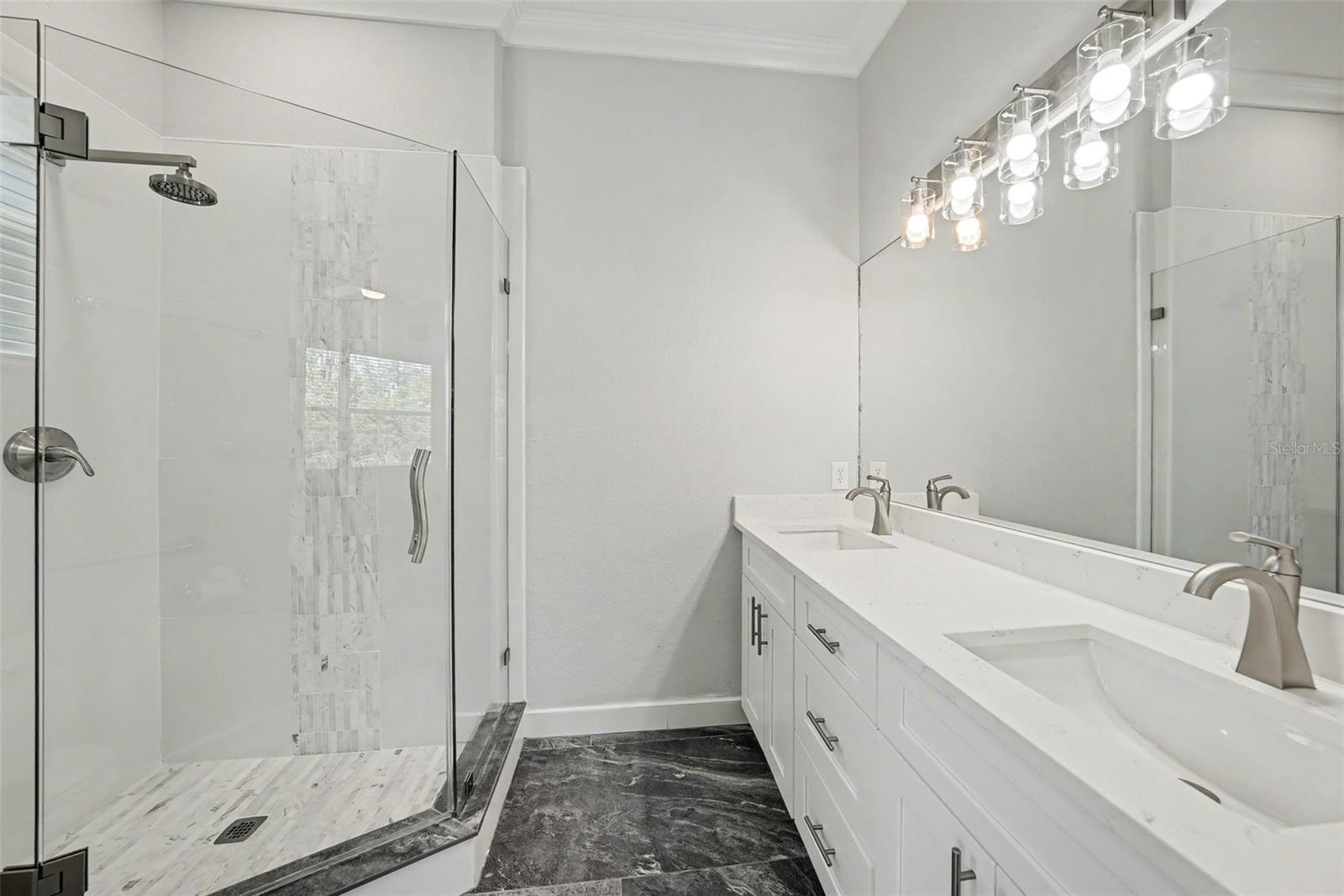 SADDLERIDGE ESTATES - Residential