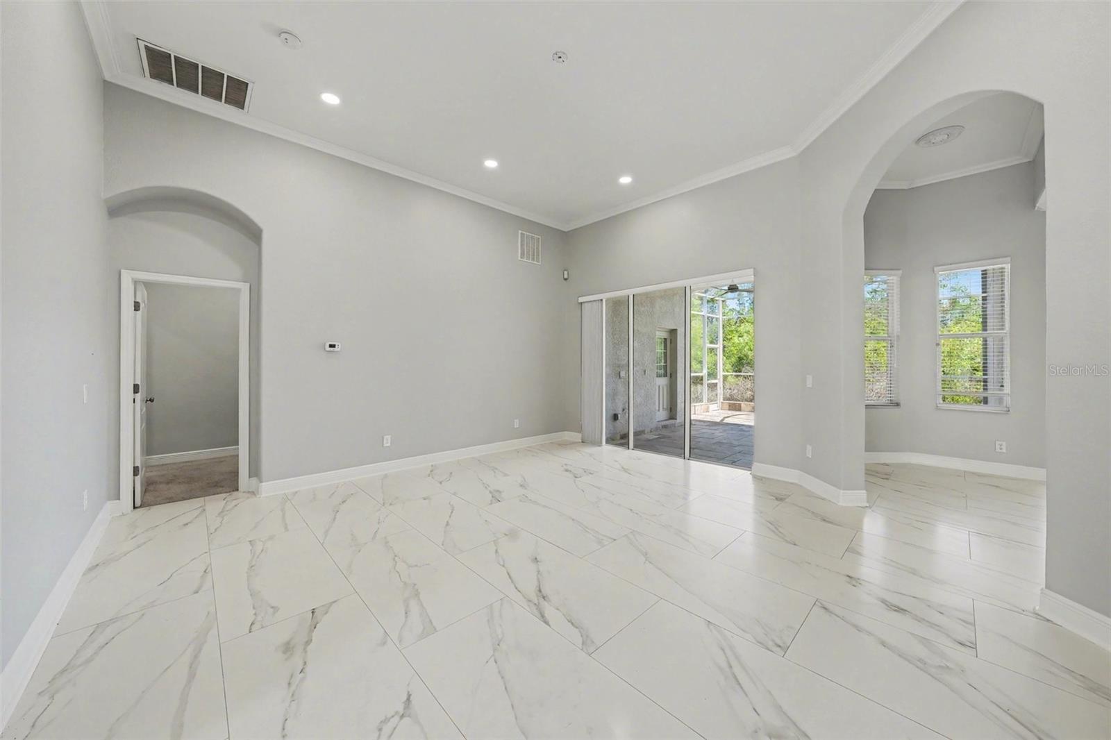 SADDLERIDGE ESTATES - Residential