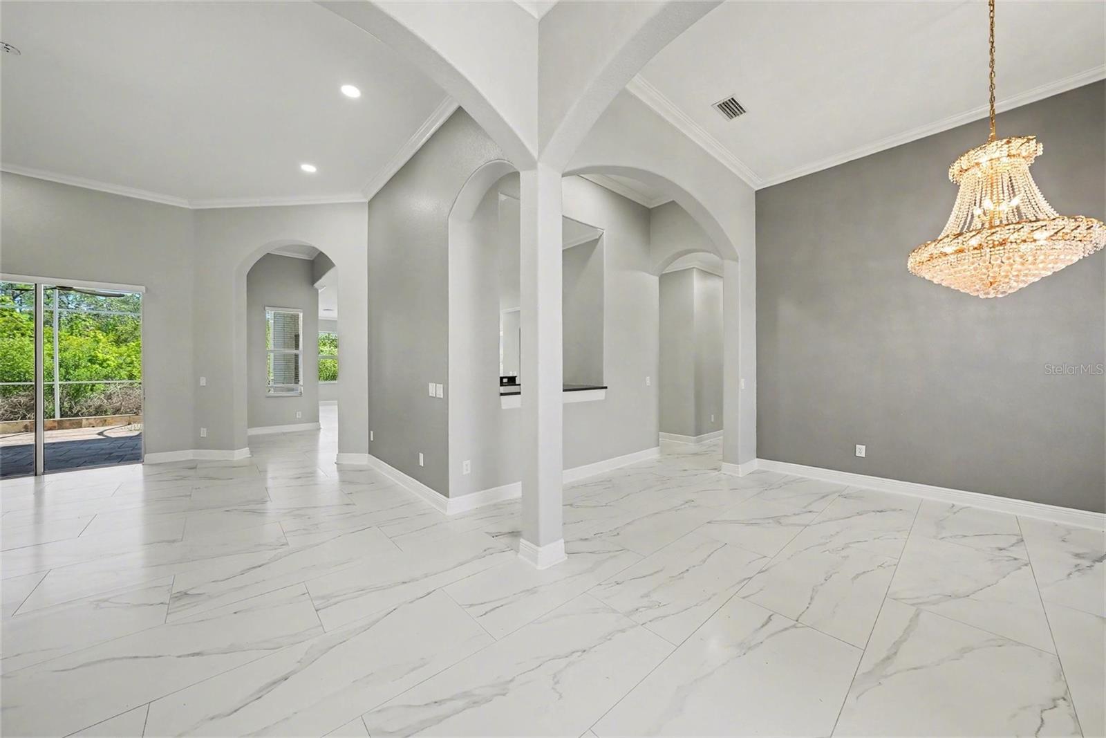 SADDLERIDGE ESTATES - Residential