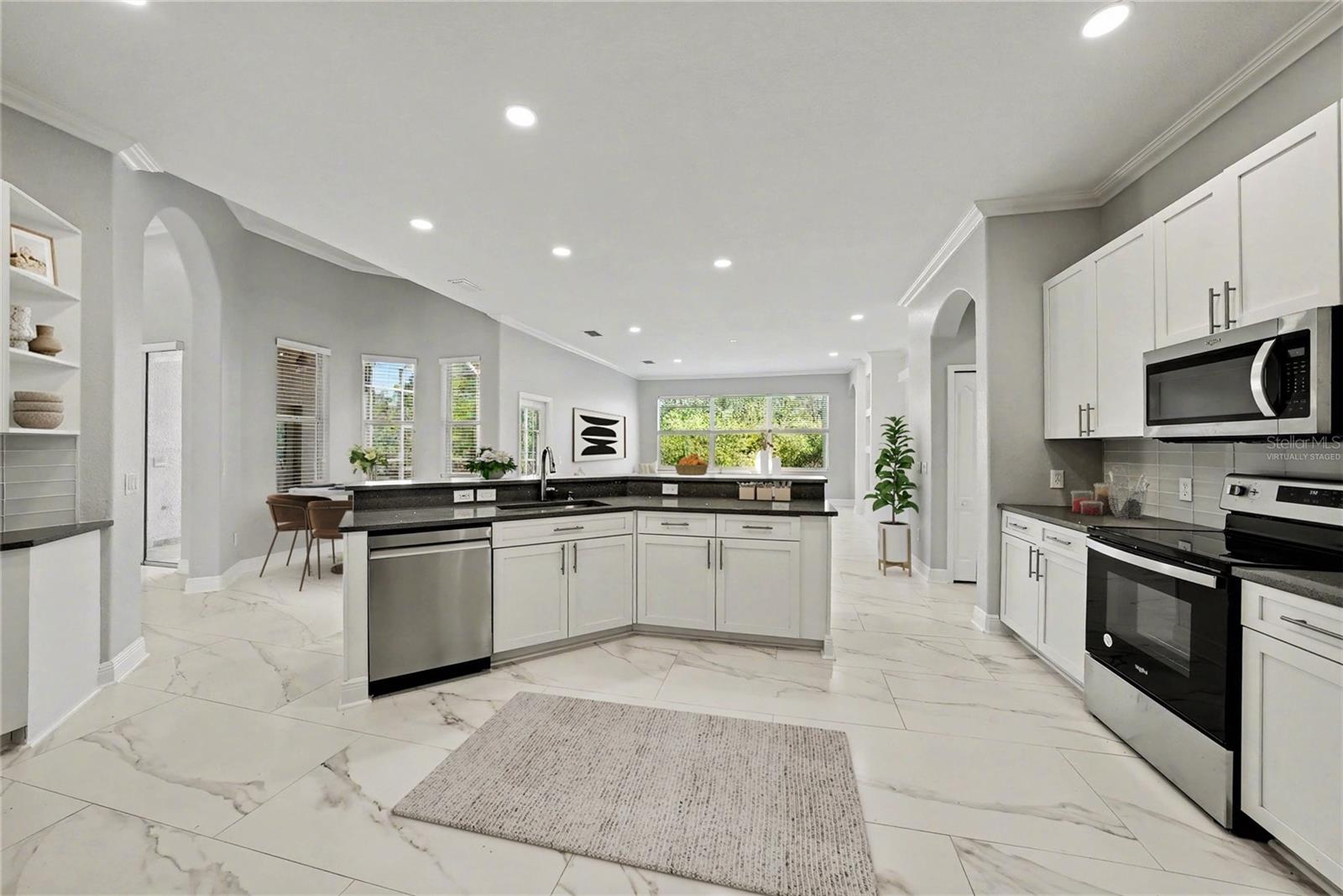 SADDLERIDGE ESTATES - Residential