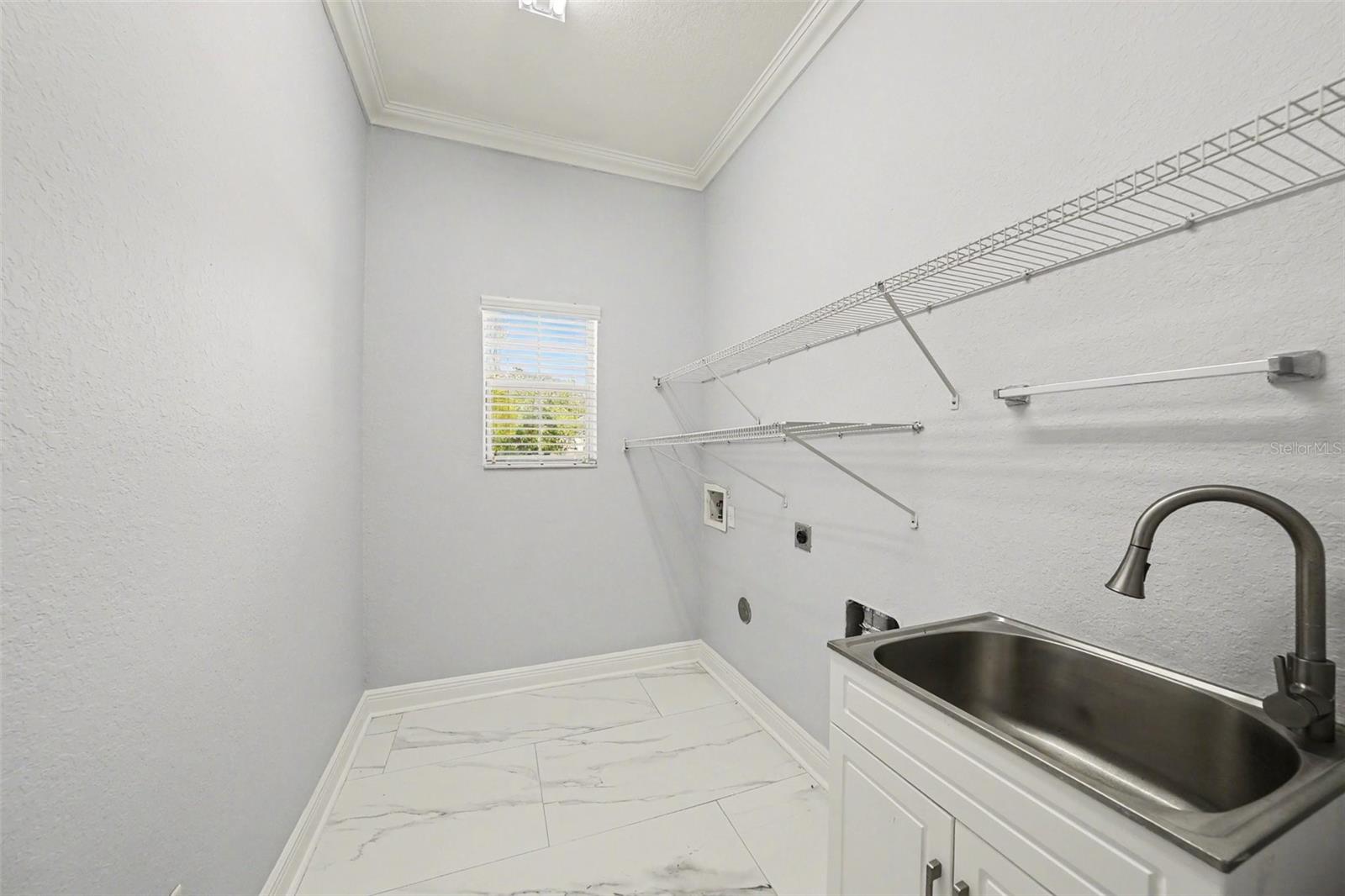 SADDLERIDGE ESTATES - Residential