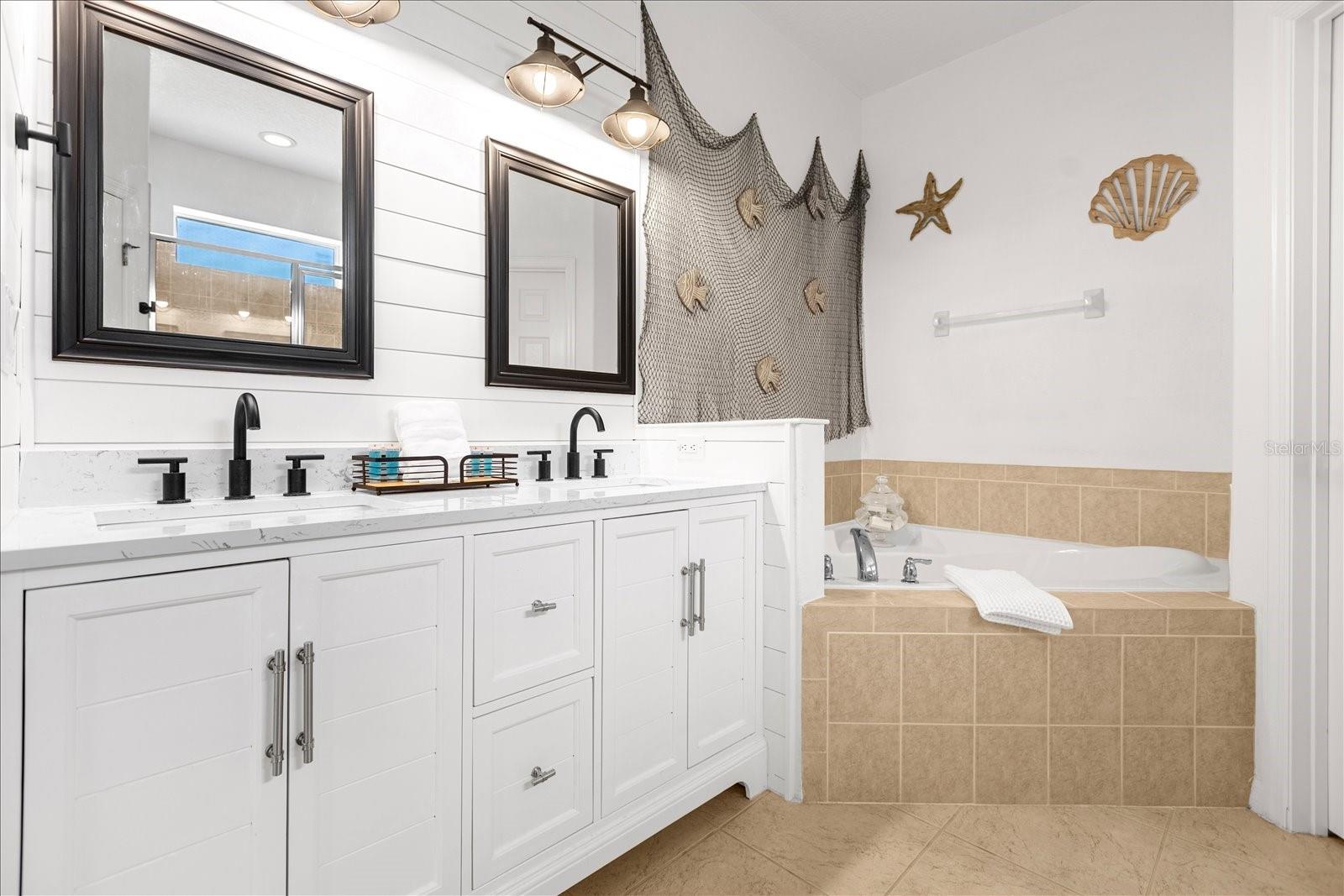 WATERSONG PH 01 - Residential