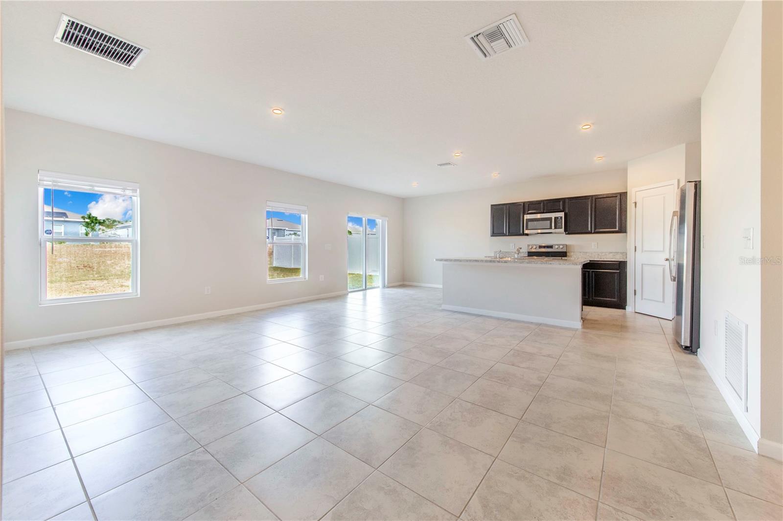 SOUTHERN XING - Residential