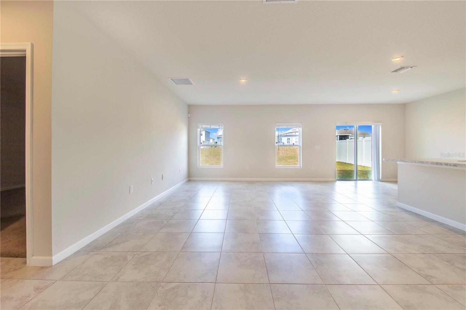 SOUTHERN XING - Residential