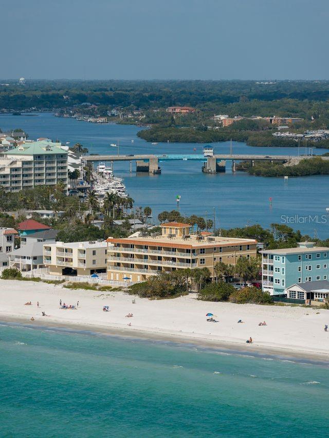 102 GULF BOULEVARD 401