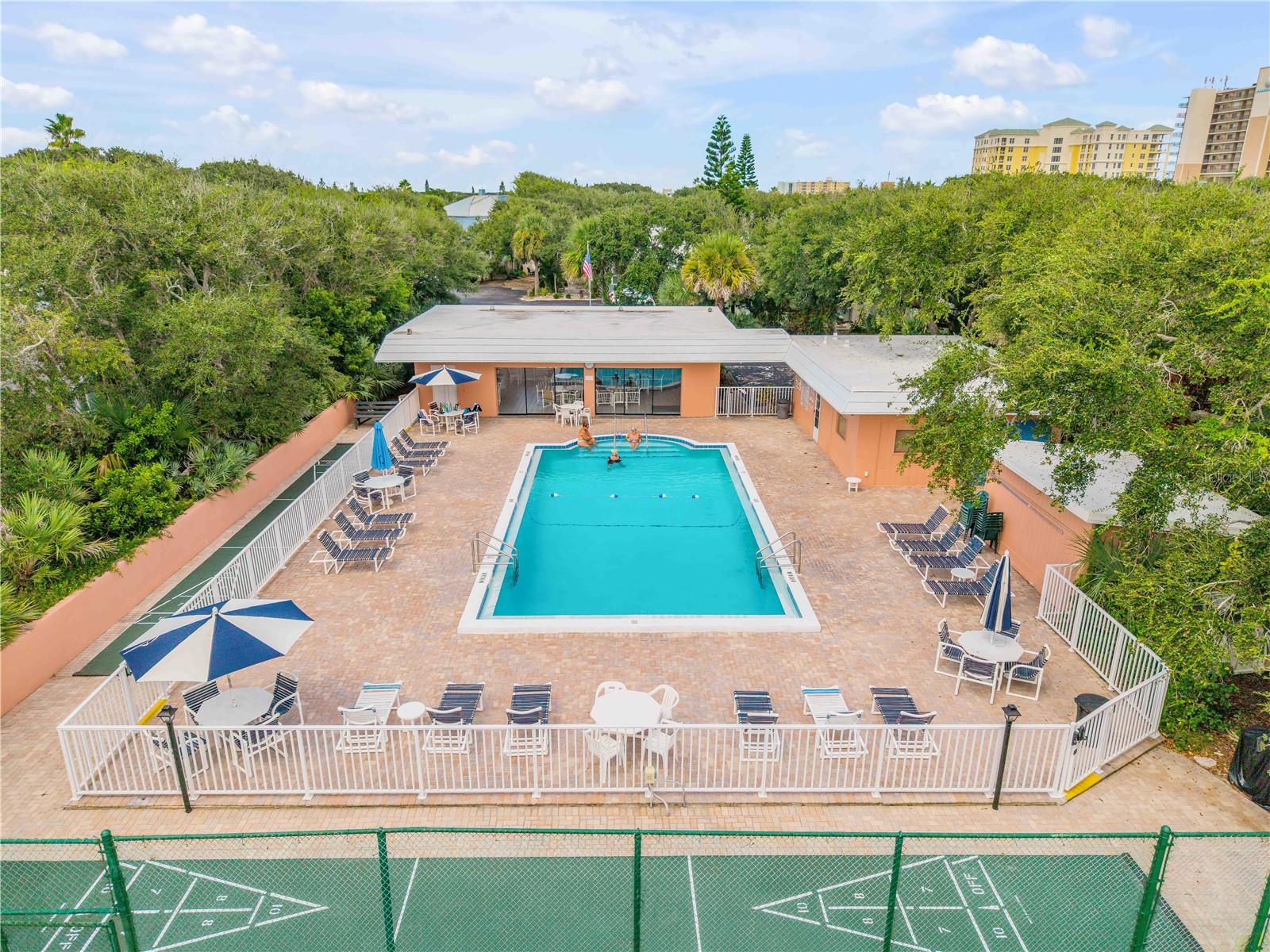 BAHAMIAN CLUB UNITS 01-03 INC - Residential