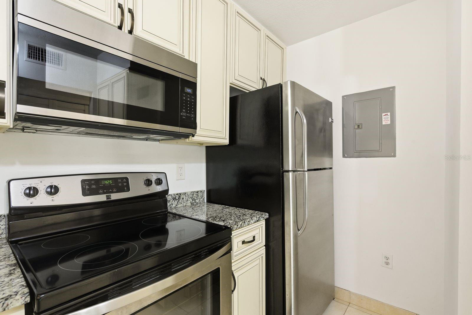 PINE RIDGE AT LAKE TARPON VILLAGE - Residential