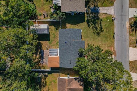 A home in WINTER HAVEN