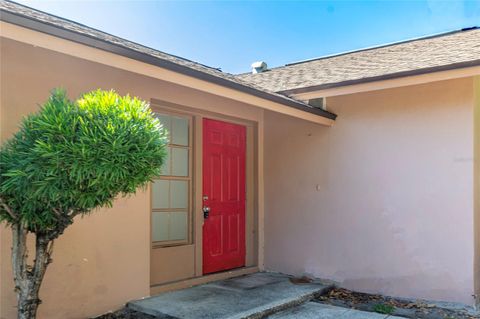 A home in SEMINOLE