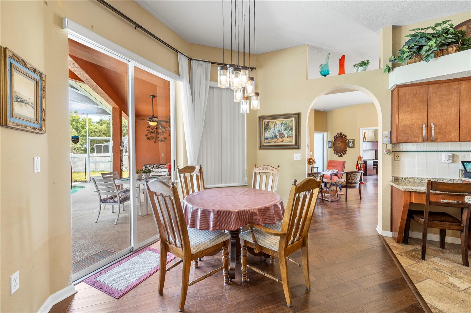 SPRING HILL - Residential