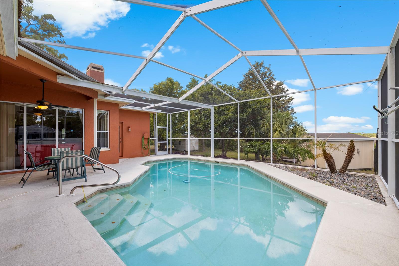 SPRING HILL - Residential