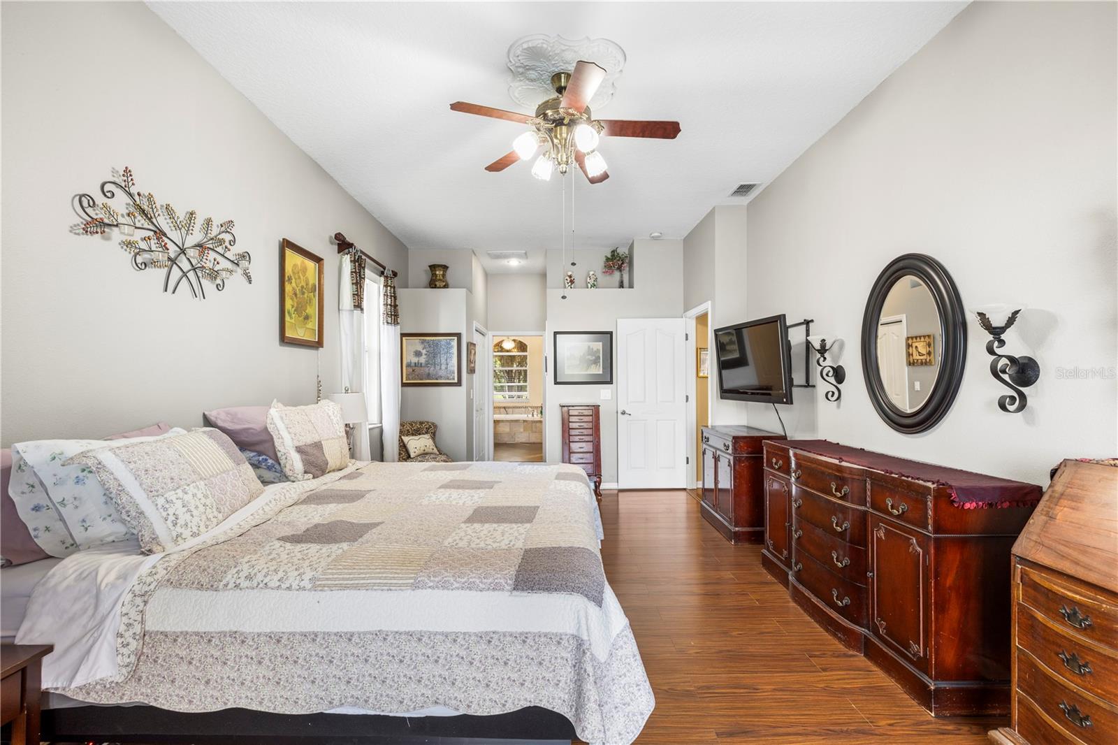 SPRING HILL - Residential