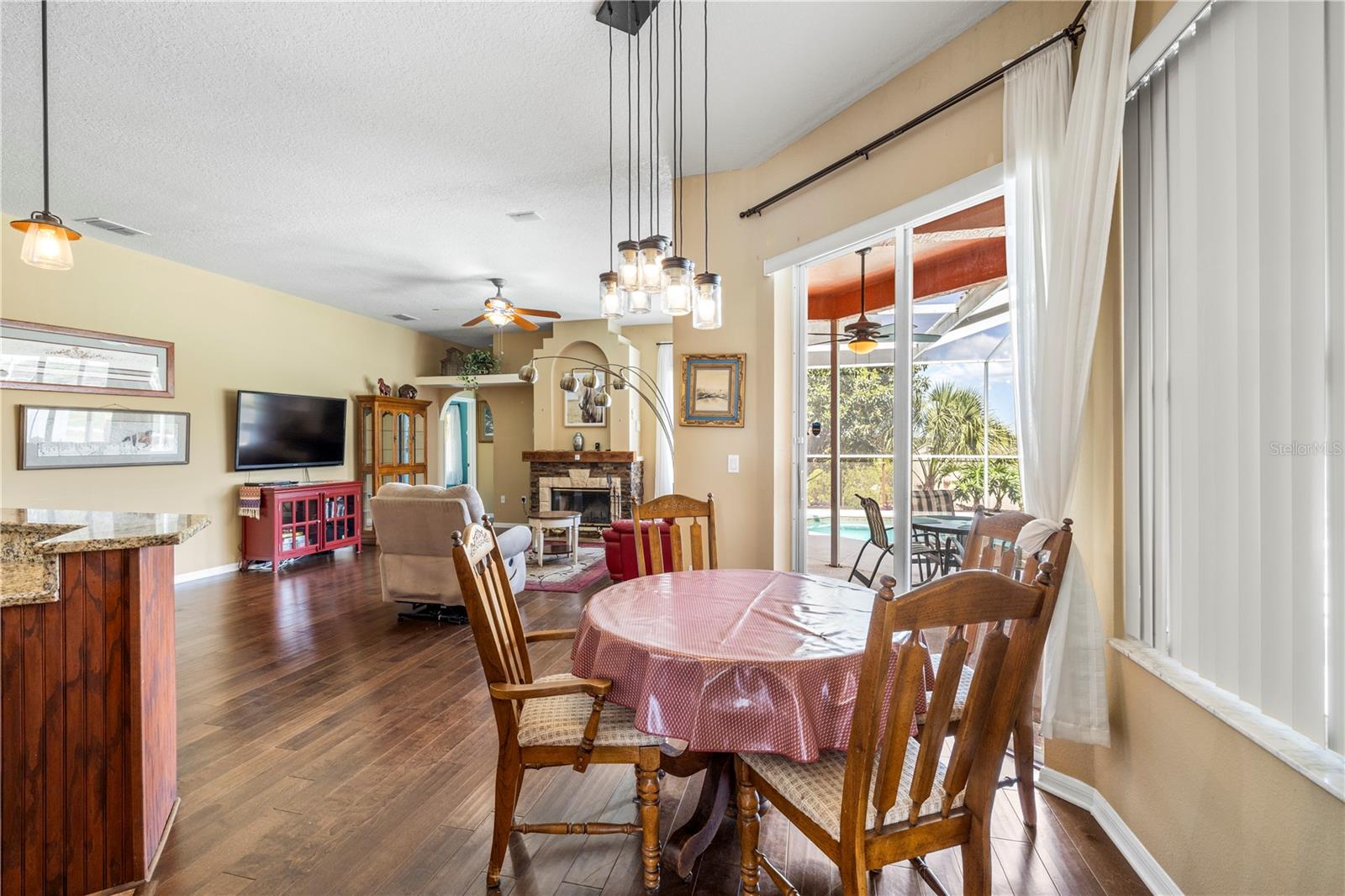 SPRING HILL - Residential