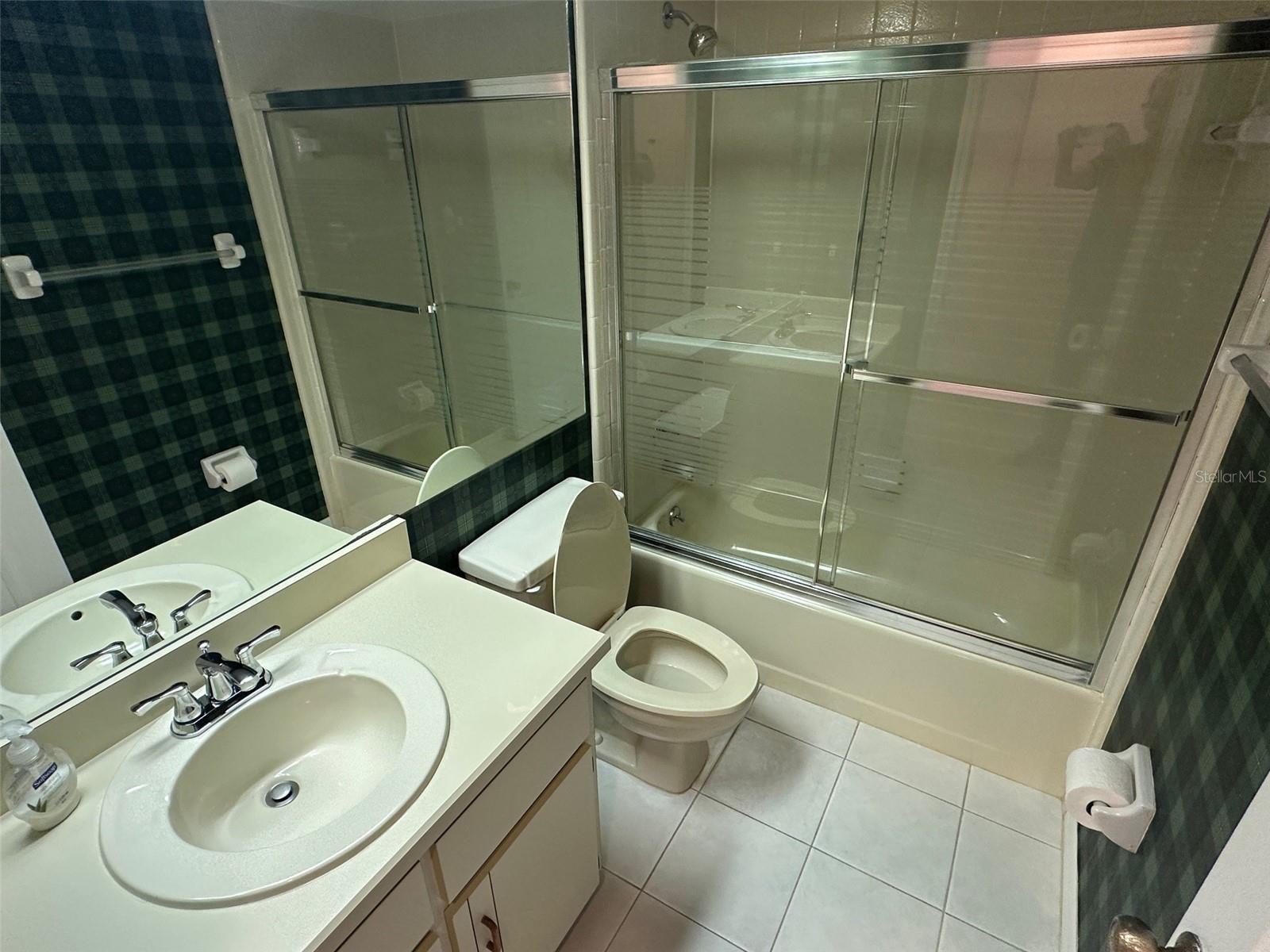 KENSINGTON PARK PH 2 - Residential Lease