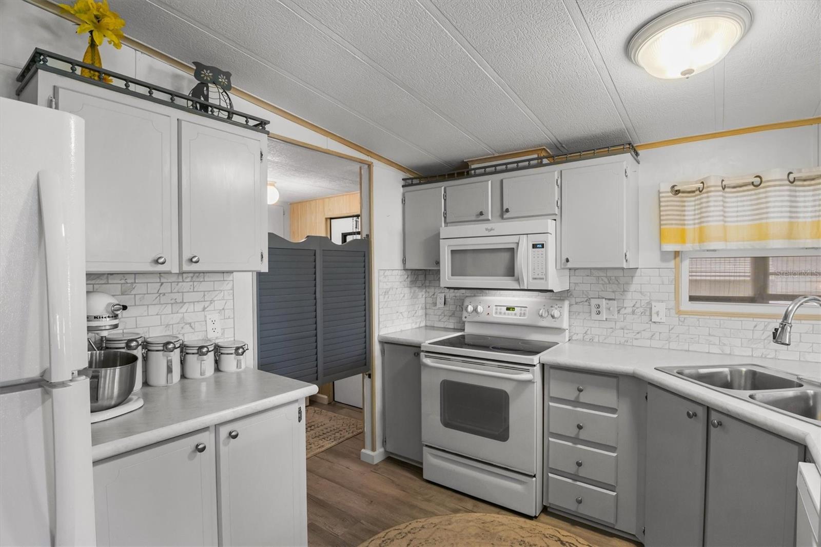 BROOKHAVEN VILLAGE FIRST ADD - Residential