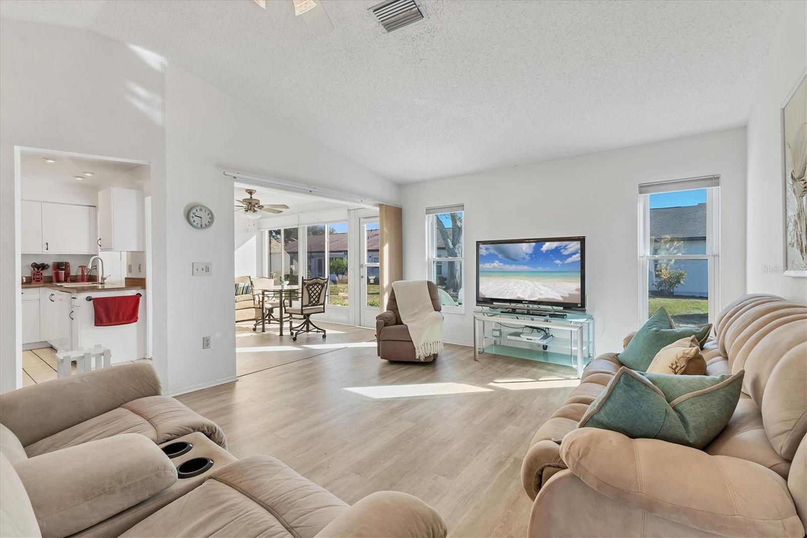 FOXWOOD - Residential